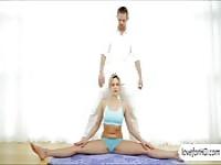 Yoga babe Mia Malkova super erotic flexible fuck