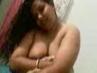 Chubby Indian woman likes to fuck on camera